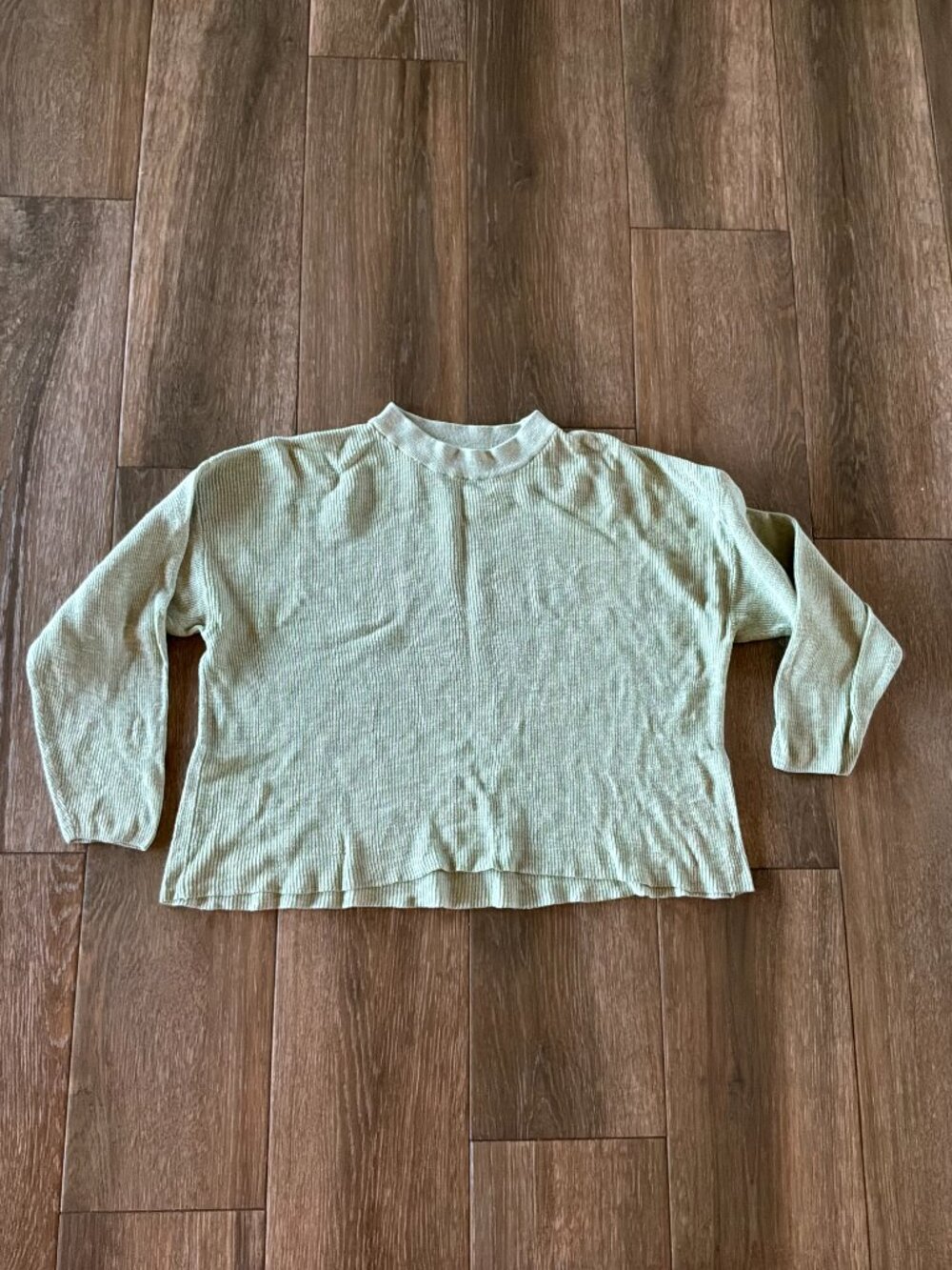 Free People Beach women's celery green relaxed fit Ella sweater size Medium - Picture 2 of 5
